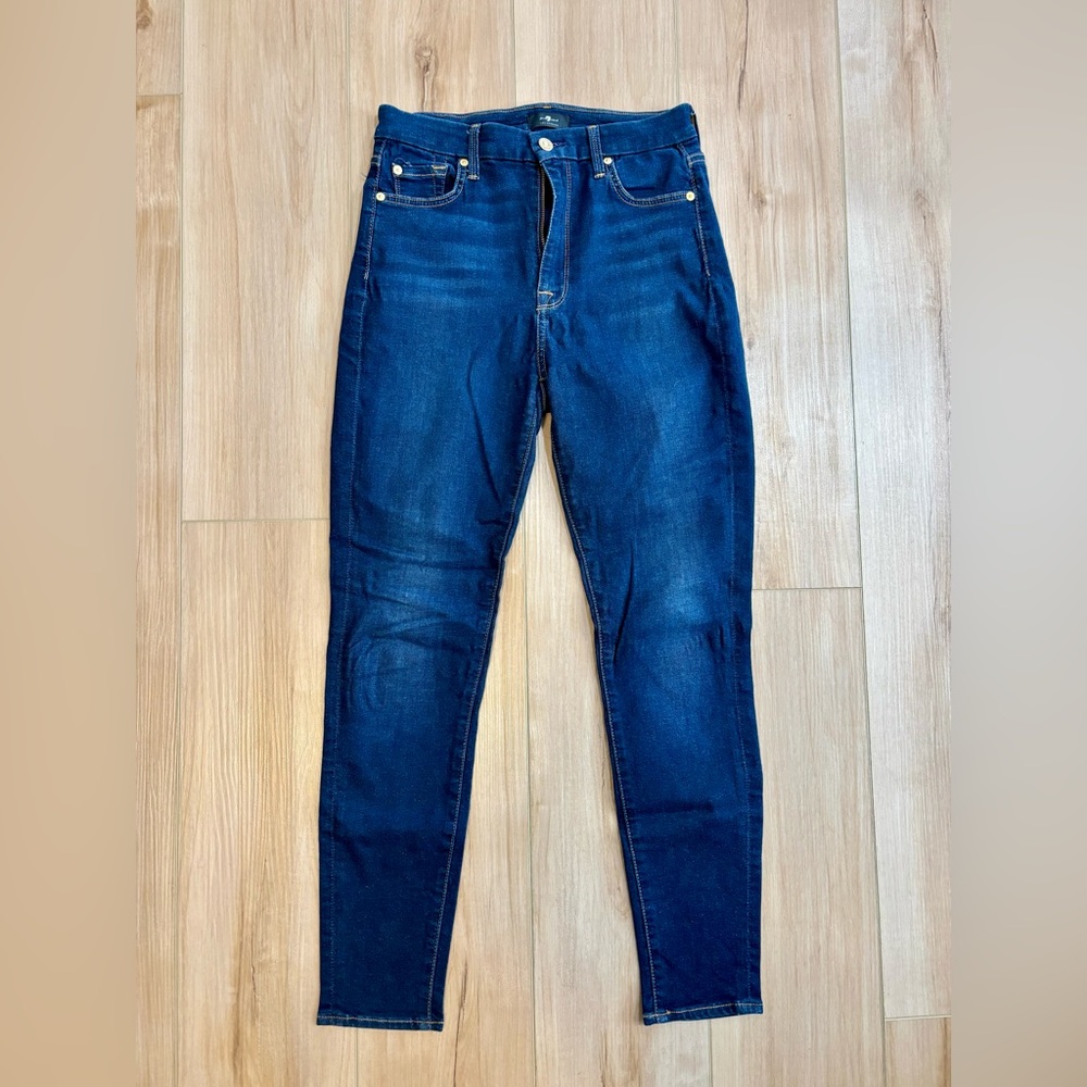 7 for all Mankind High Waist Skinny in Slim Illusion- women’s size 27